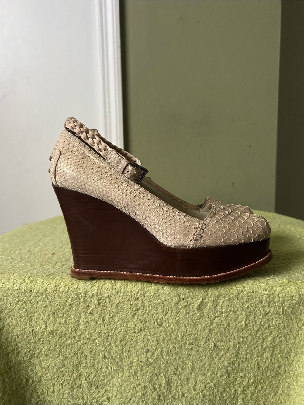 Tod's Beige Snake Skin Leather Mary Jane Wedge Pumps Sz 39